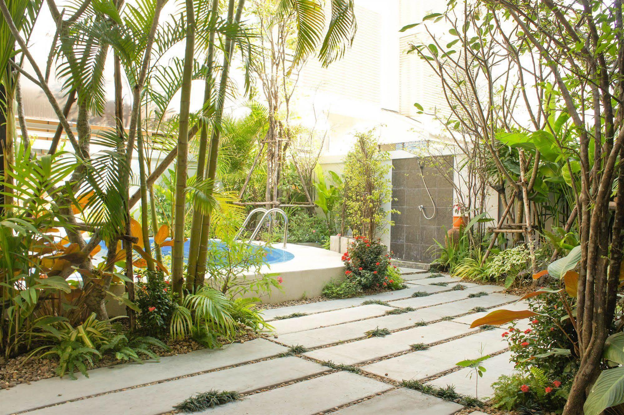 Chaba Place HHQ Exterior foto
